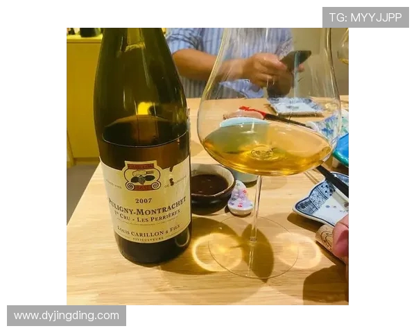 诺维奇与威科姆激战正酣球迷期待精彩对决与进球盛宴