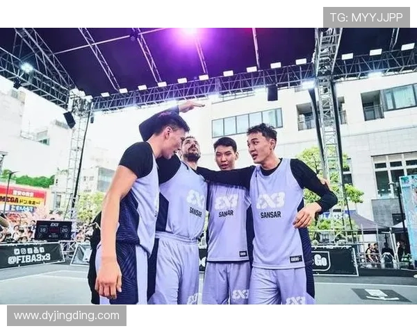 深圳篮球队在邀请赛中的比赛经验与表现分析与点评