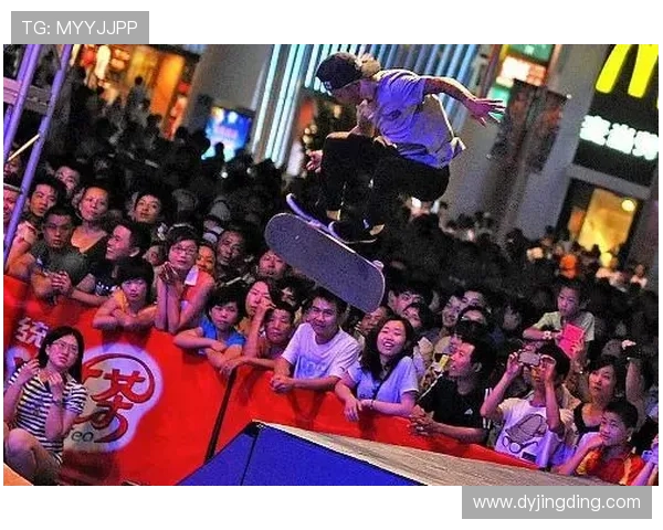 南京滑板队在极限运动联赛中的意识表现分析与点评