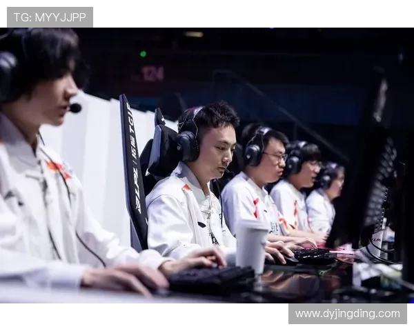 对话杨磊：回顾英雄联盟职业生涯的荣耀与挑战